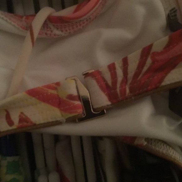 VC Tropical coral bikini NWT D-DD cup - Picture 2 of 2